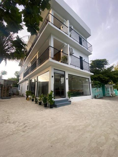 Kunaa Beach Inn Fulidhoo Exterior photo